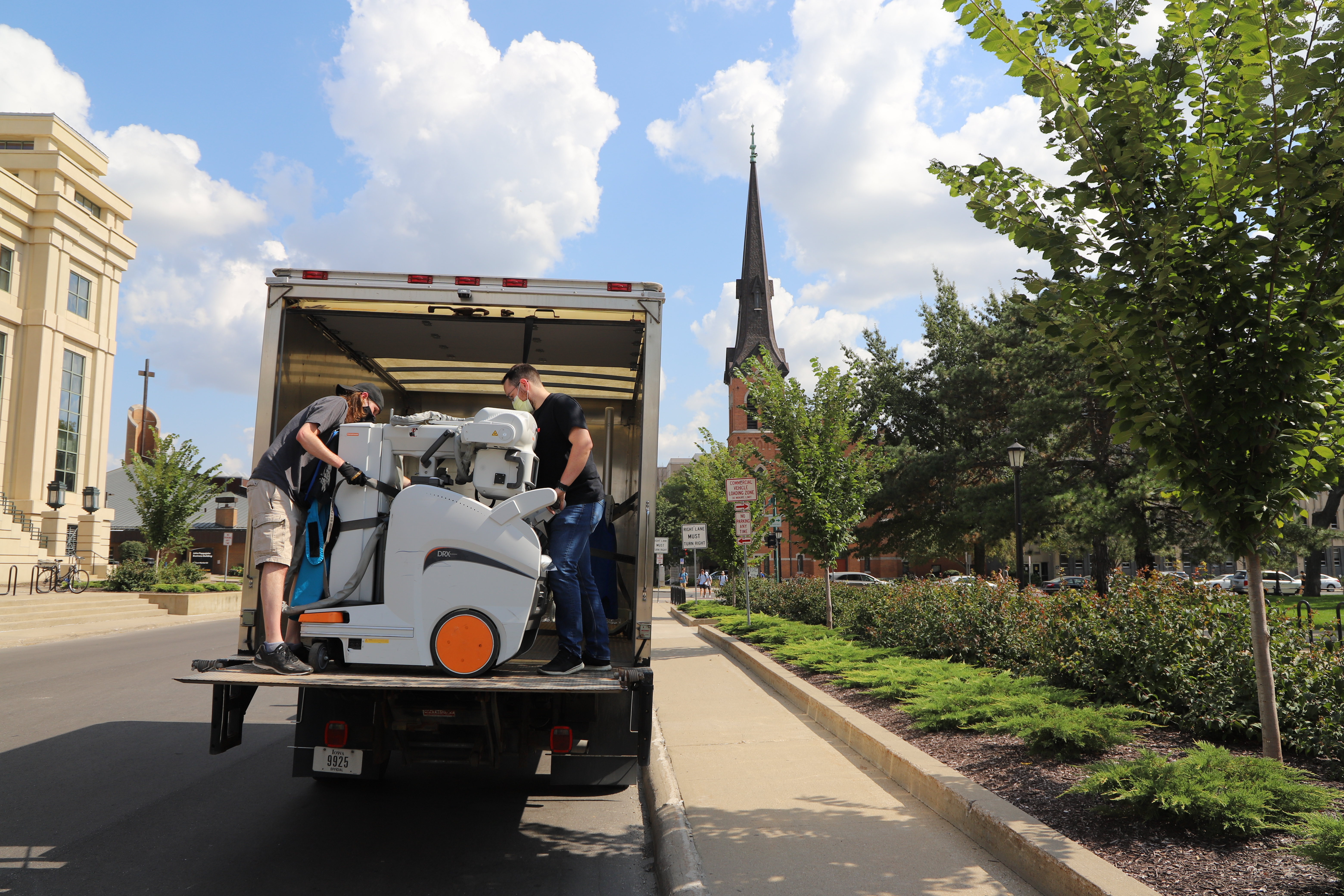 Portable x-ray machine transported