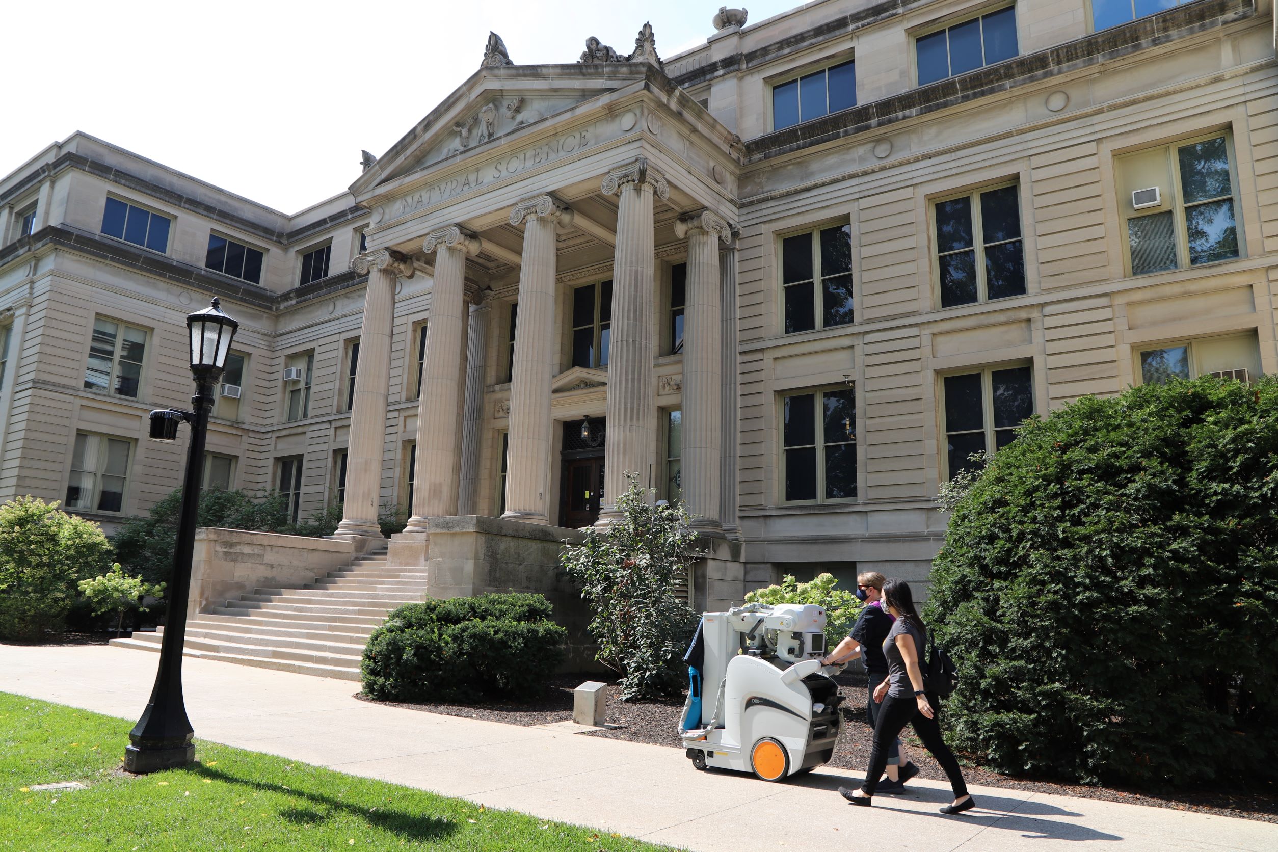 Portable xray machine on the move